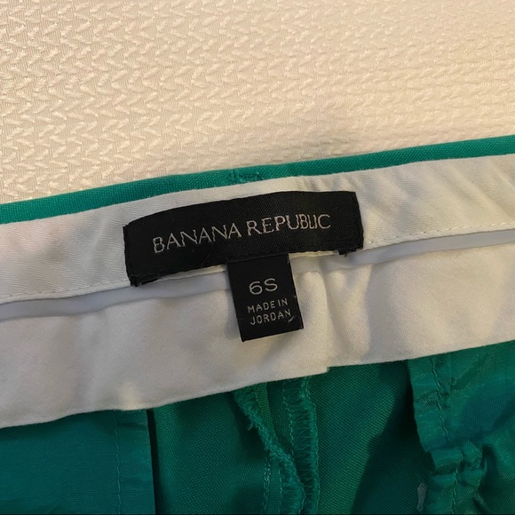 Banana Republic Green Cropped Pants 6S - Picture 4 of 6